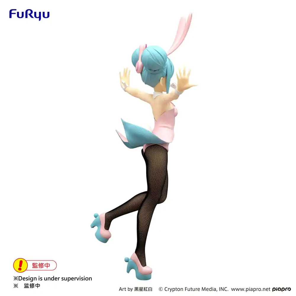 Hatsune Miku BiCute Bunnies PVC Statue Wink Pearl Pink Color Ver. 30 cm termékfotó