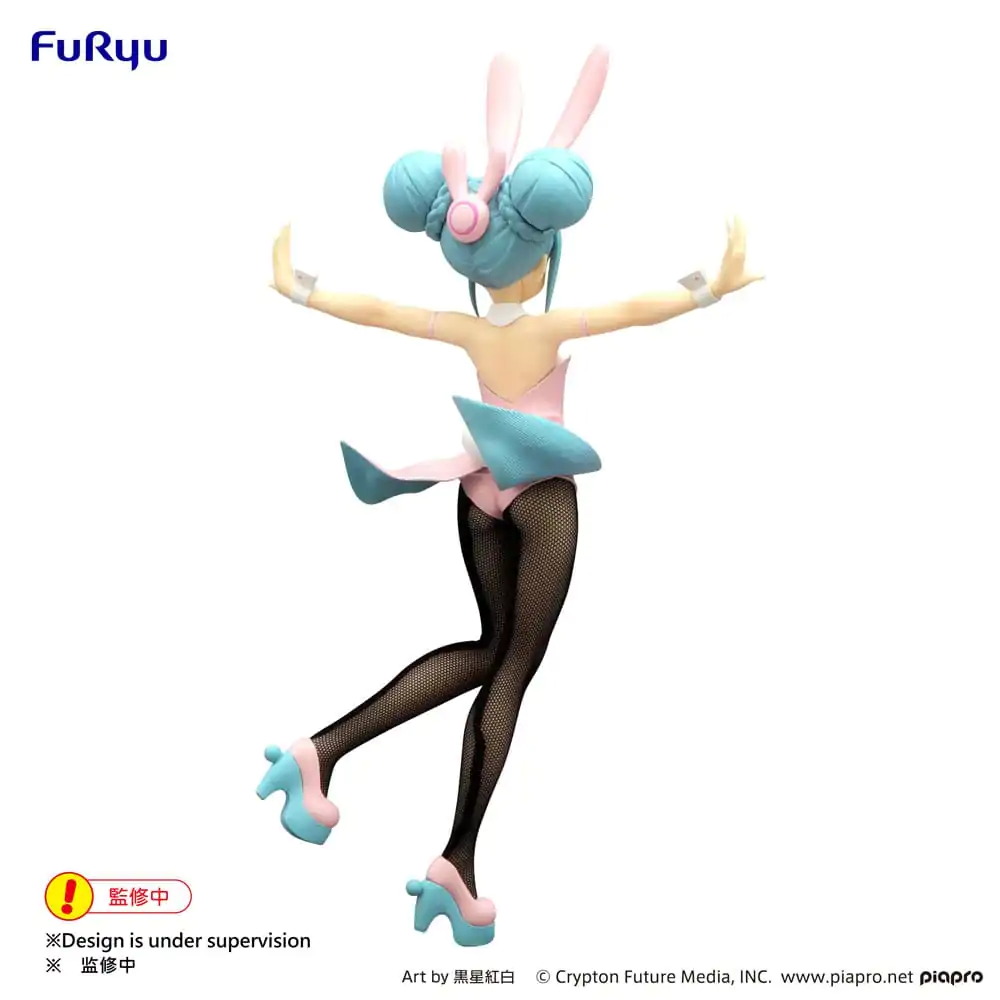 Hatsune Miku BiCute Bunnies PVC Statue Wink Pearl Pink Color Ver. 30 cm termékfotó