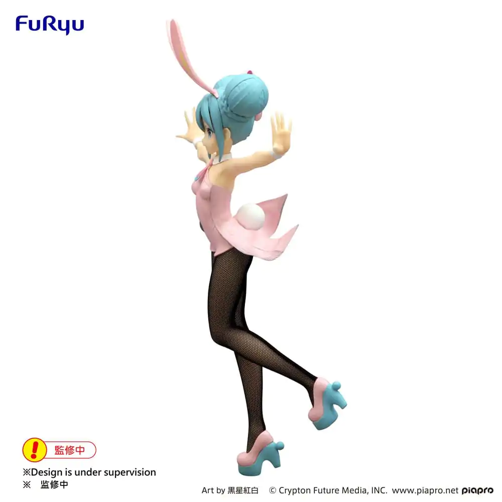 Hatsune Miku BiCute Bunnies PVC Statue Wink Pearl Pink Color Ver. 30 cm termékfotó