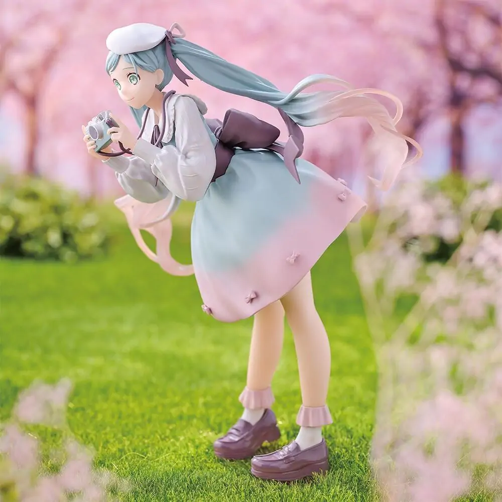 Hatsune Miku Camera Holiday Memories Figur 20cm Produktfoto