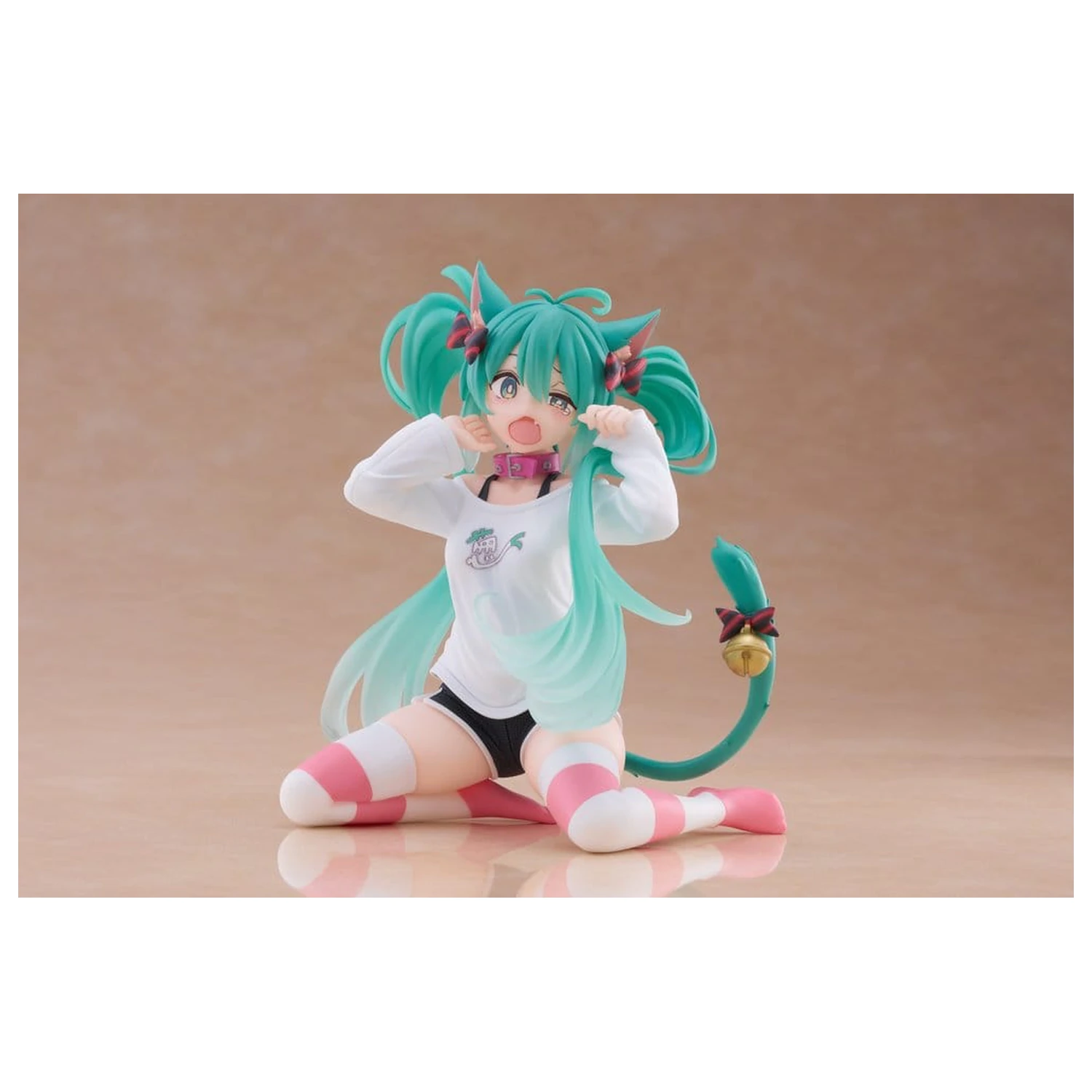 Hatsune Miku PVC Statue Schreibtisch Süße Figur Hatsune Miku Katze Ohr T-Shirt Ver. 13 cm Produktfoto
