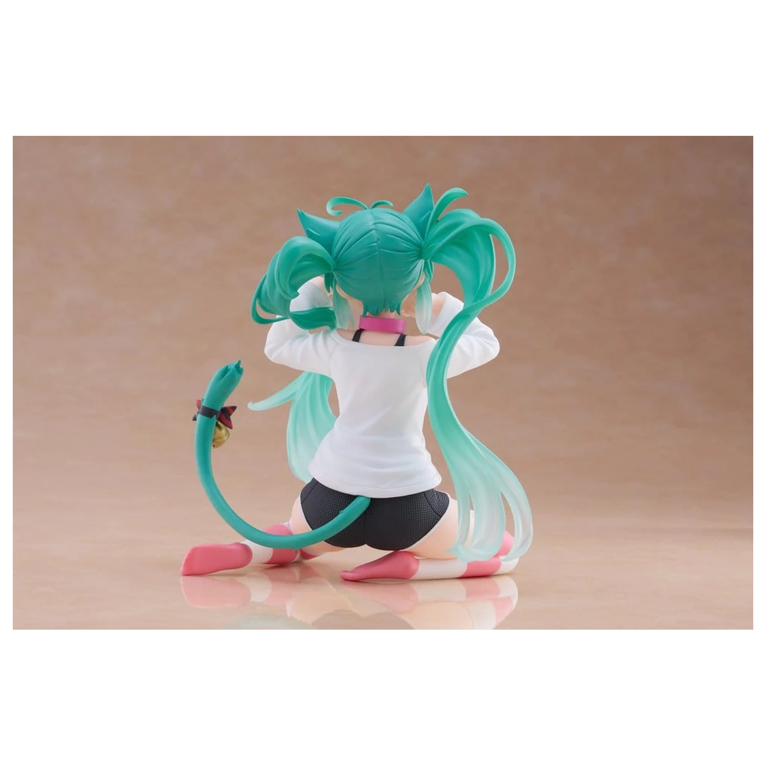 Hatsune Miku PVC Statue Schreibtisch Süße Figur Hatsune Miku Katze Ohr T-Shirt Ver. 13 cm Produktfoto