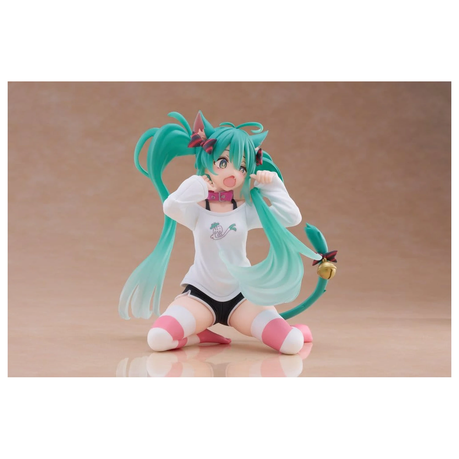 Hatsune Miku PVC Statue Schreibtisch Süße Figur Hatsune Miku Katze Ohr T-Shirt Ver. 13 cm Produktfoto