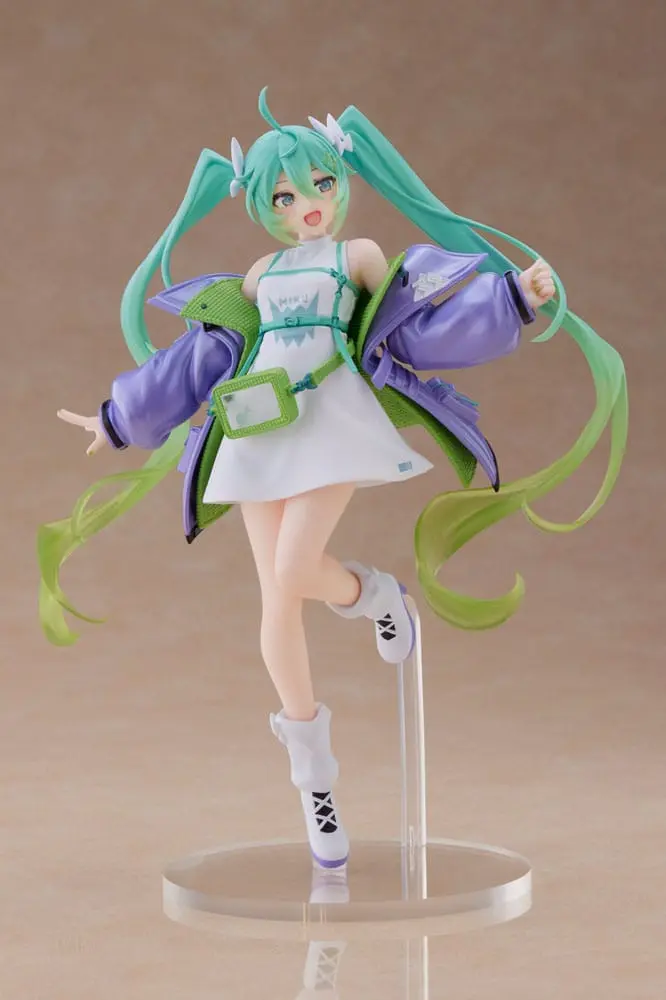 Hatsune Miku PVC Statue Fashion Figure Sporty Produktfoto
