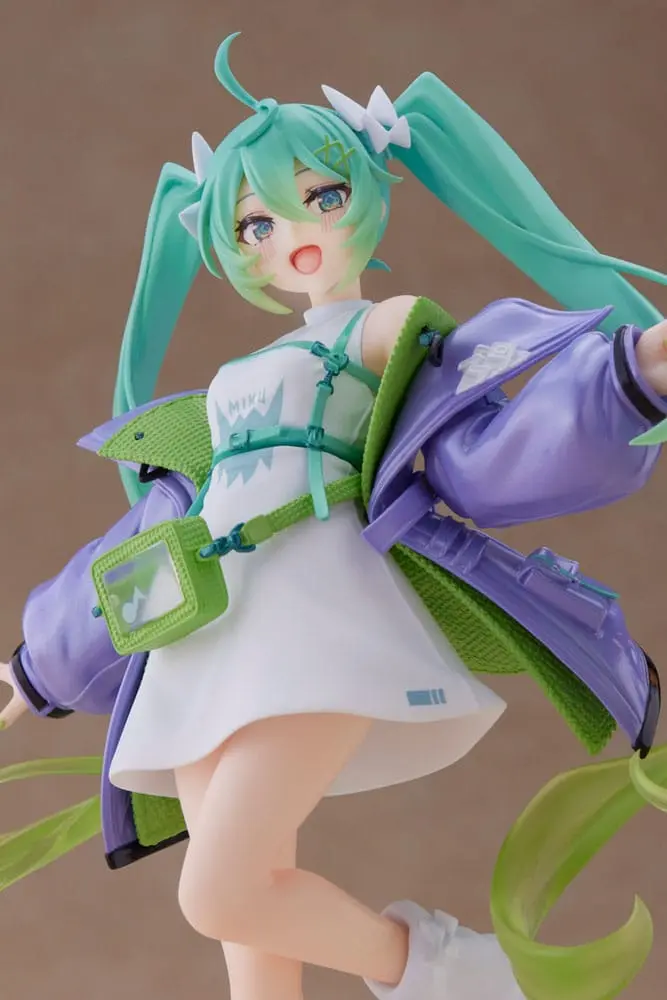 Hatsune Miku PVC Statue Fashion Figure Sporty Produktfoto