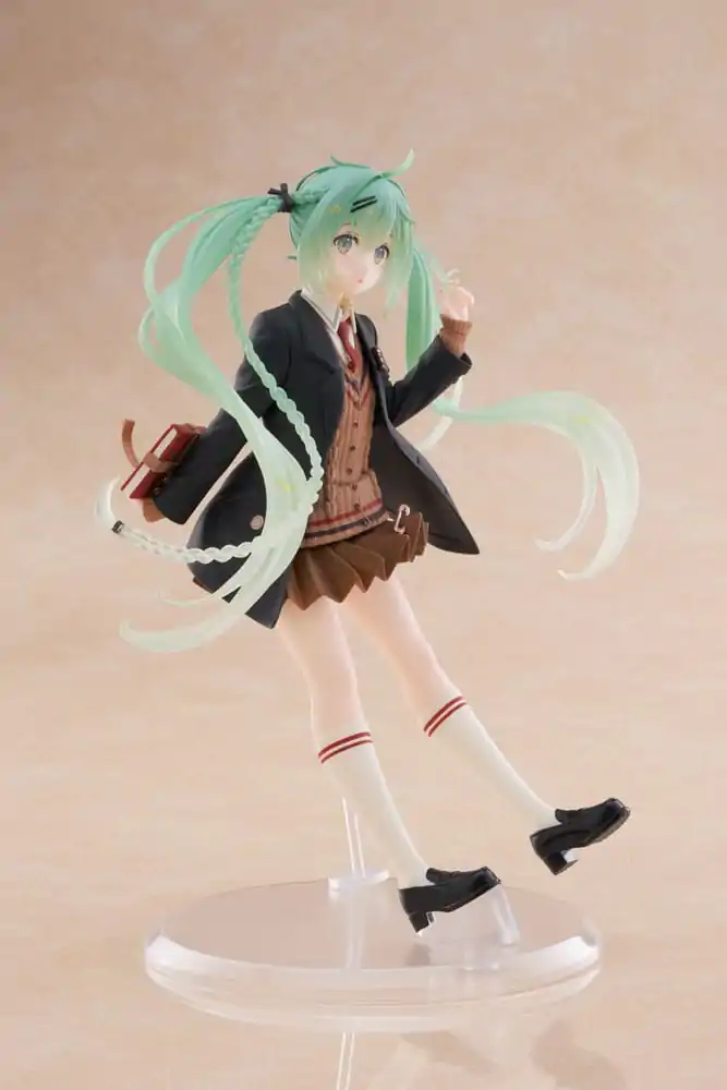 Hatsune Miku PVC Statue Hatsune Miku Fashion Preppy Ver. 18 cm Produktfoto