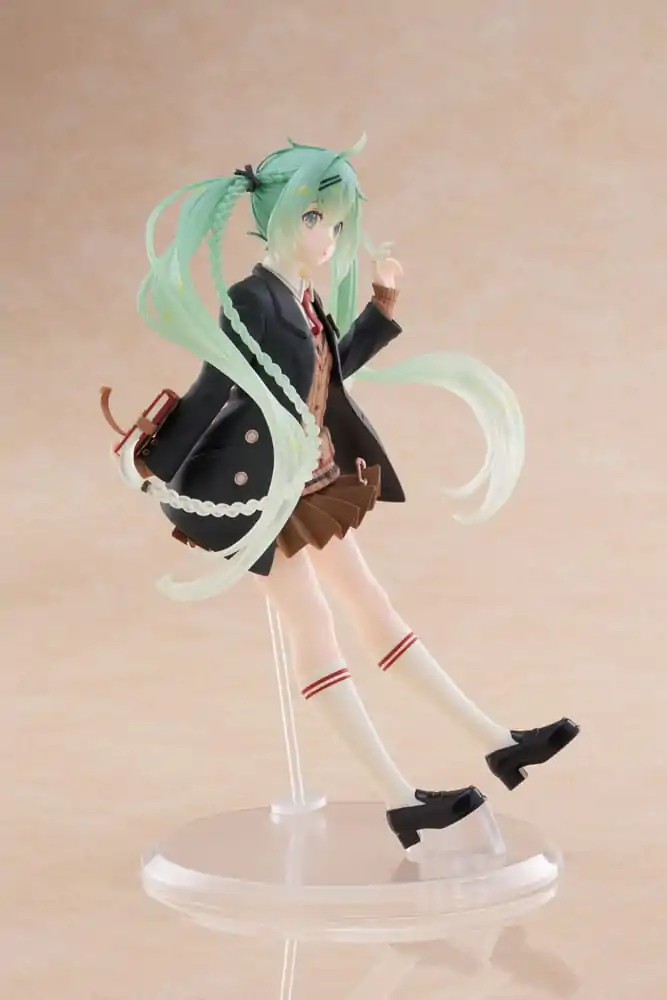 Hatsune Miku PVC Statue Hatsune Miku Fashion Preppy Ver. 18 cm Produktfoto