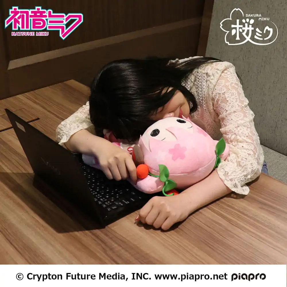 Hatsune Miku Pillowgurumi Plüschfigur Sakura Miku 44 cm Produktfoto