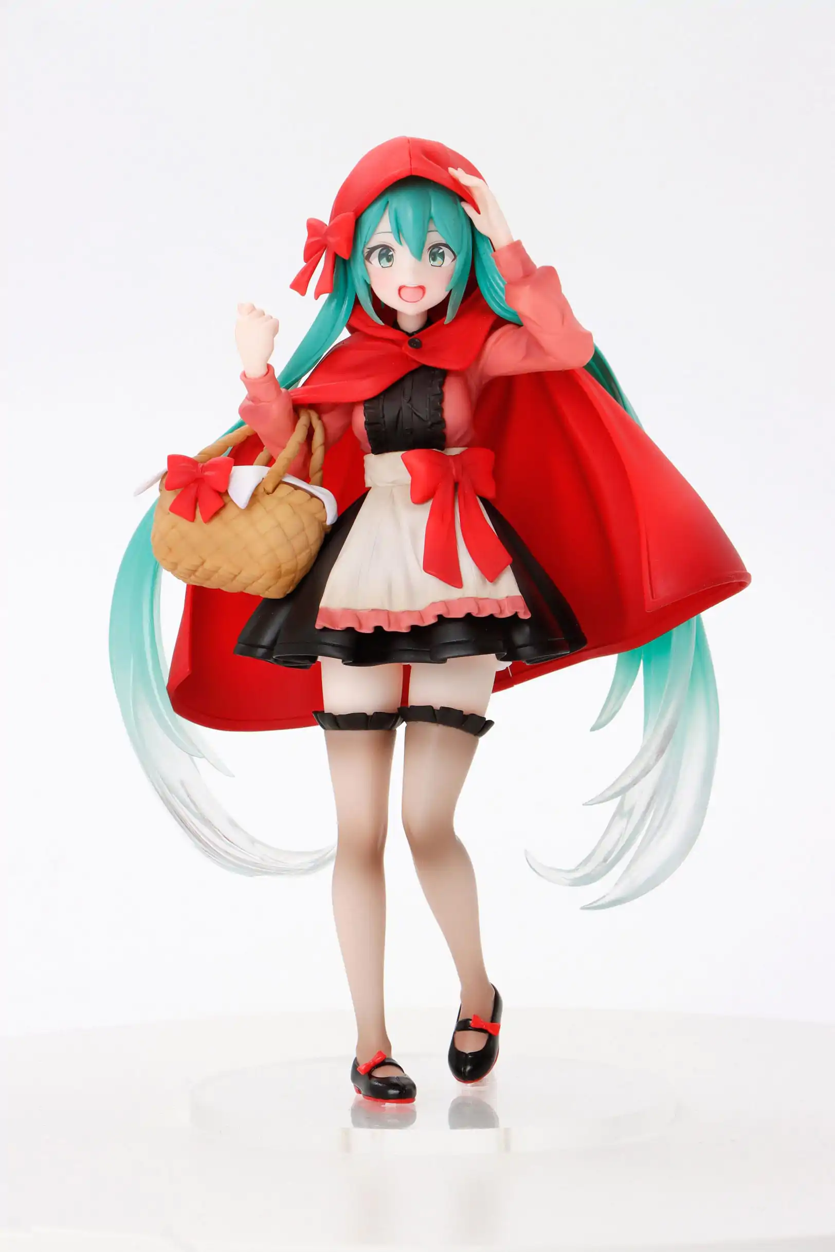 Hatsune Miku Wonderland PVC Statue Little Red Riding Hood 18 cm termékfotó