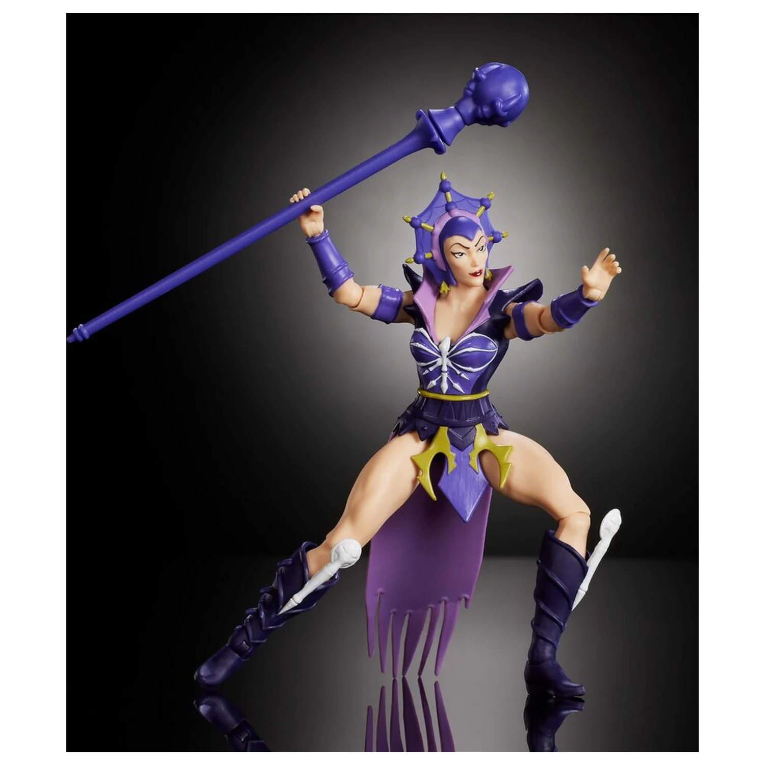 He-Man and the Masters of the Universe Evil-Lyn Figur Produktfoto