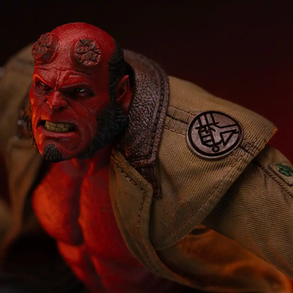 Hellboy 2 BDS Art Scale Statue 1/10 Hellboy 34 cm termékfotó