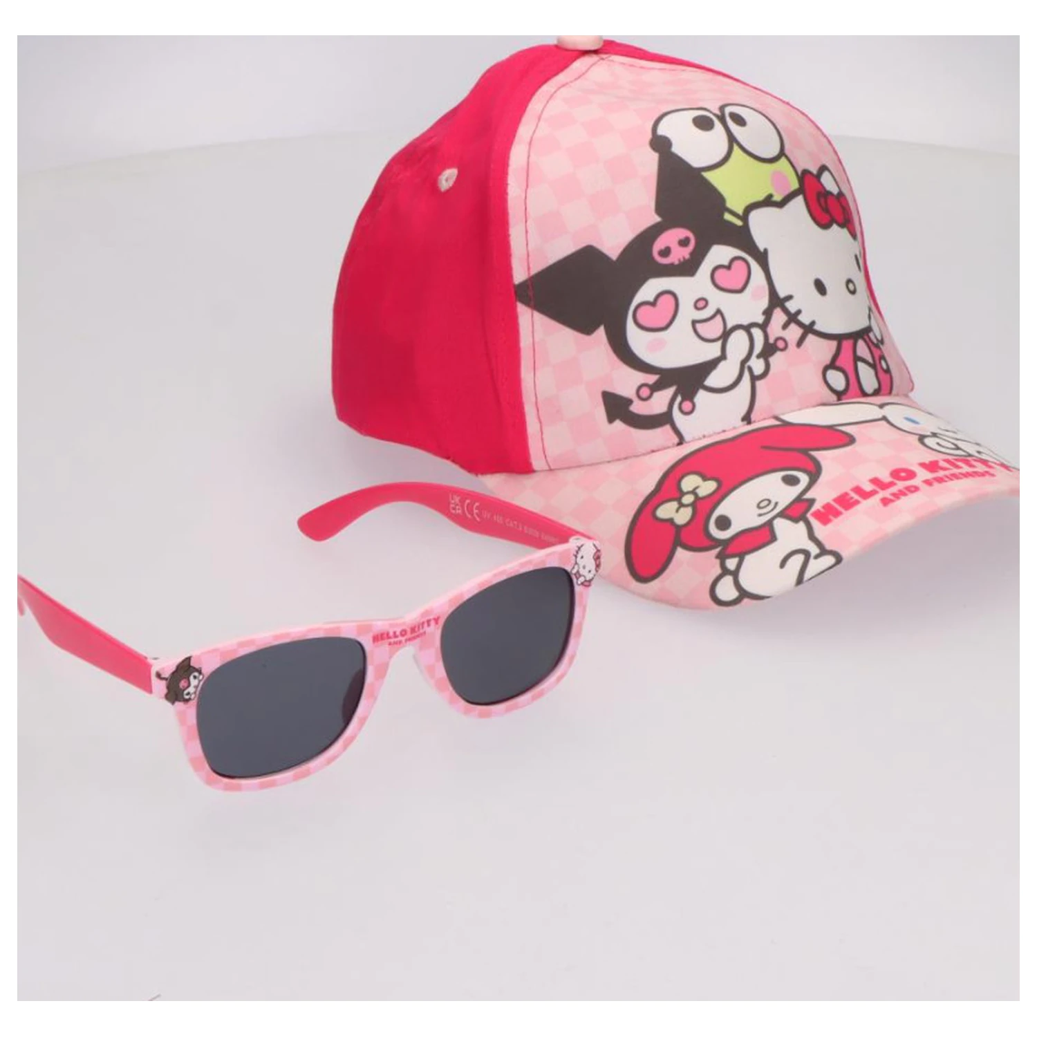 Hello Kitty and Friends Sonnenbrillen und Baseballkappe Set Produktfoto