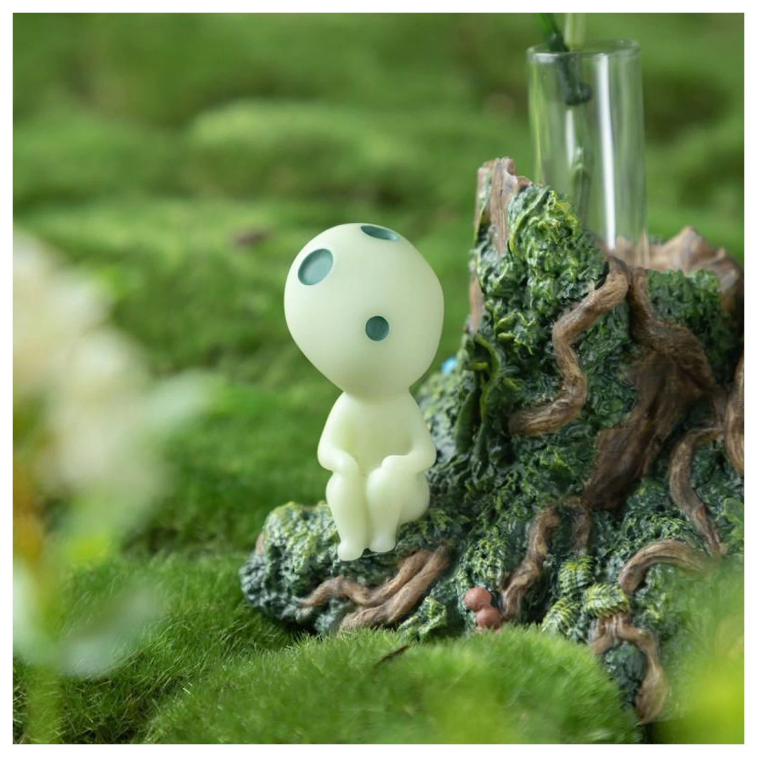 Princess Mononoke Kodama Figur. Soliflore Produktfoto