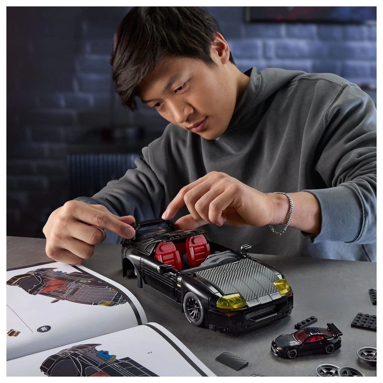 Hot Wheels Elite Mattel Brick Shop Bausatz 1/16 '94 Toyota Supra MKIV Produktfoto