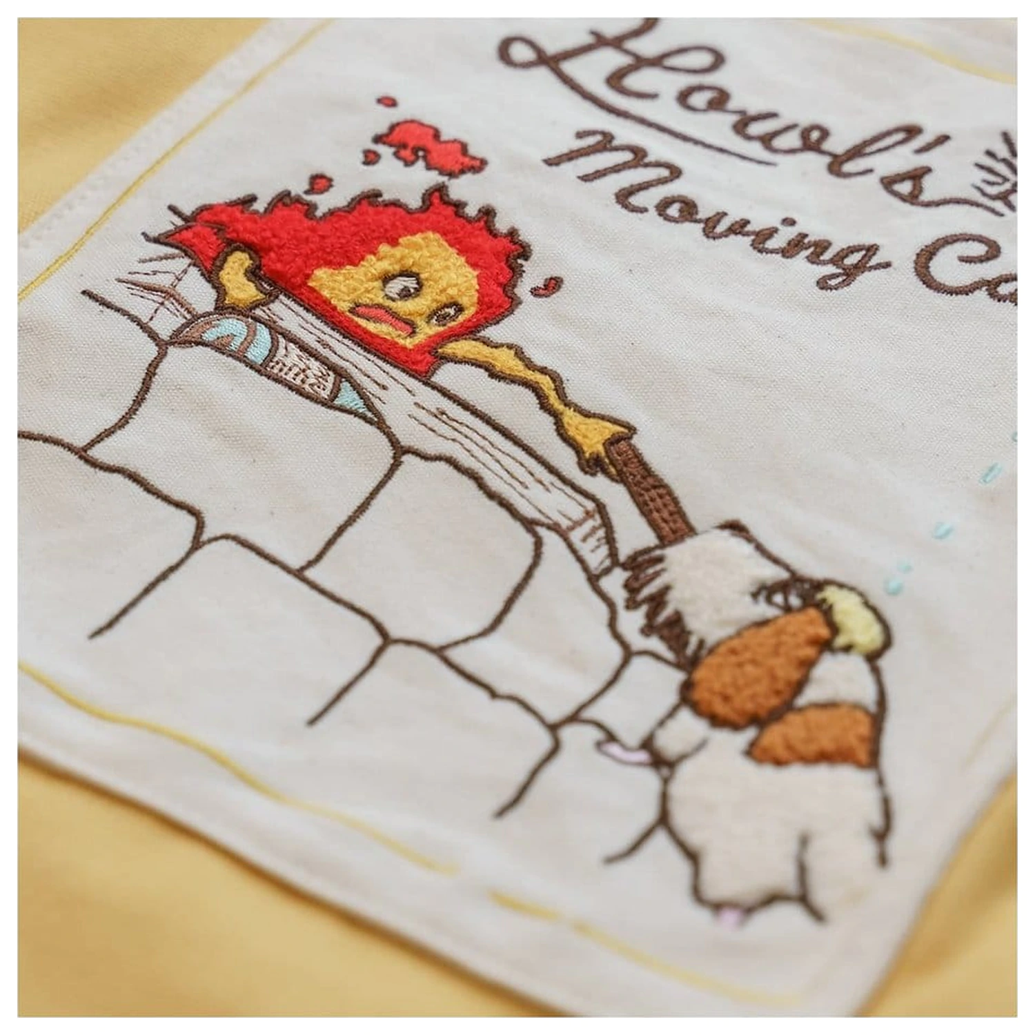 Howl's Moving Castle Stoffbeutel Calcifer & Heen Produktfoto