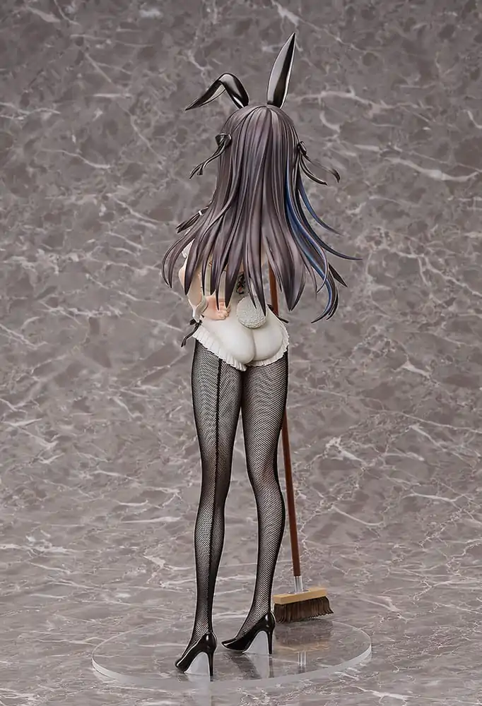 Ich bin vielleicht eine Gilden-Rezeptionistin, aber ich werde jeden Boss alleine besiegen, um pünktlich Feierabend zu machen PVC-Statue 1/4 Alina Clover: Bunny Ver. 44 cm Produktfoto