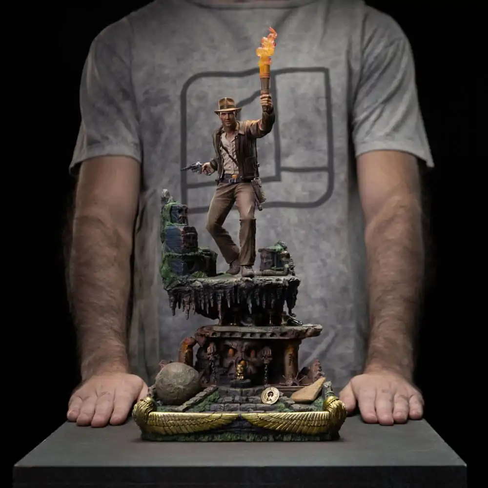 Indiana Jones Art Scale Deluxe Statue 1/10 Indiana Jones 40 cm termékfotó