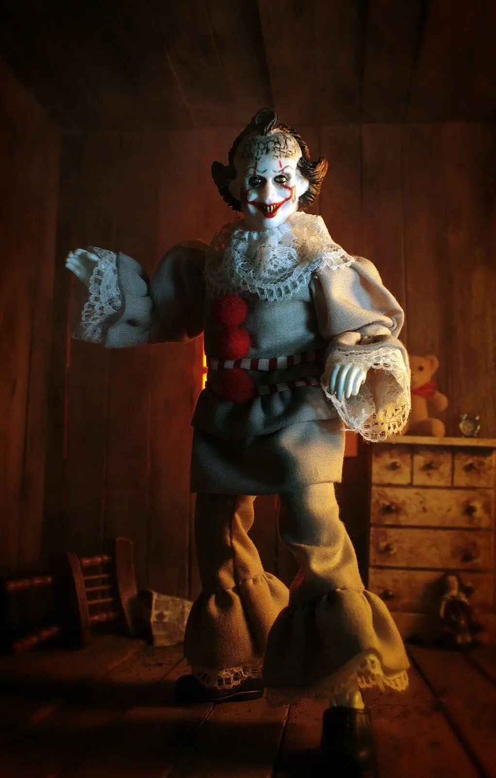 Stephen Kings Es Actionfigur Pennywise 20 cm Produktfoto