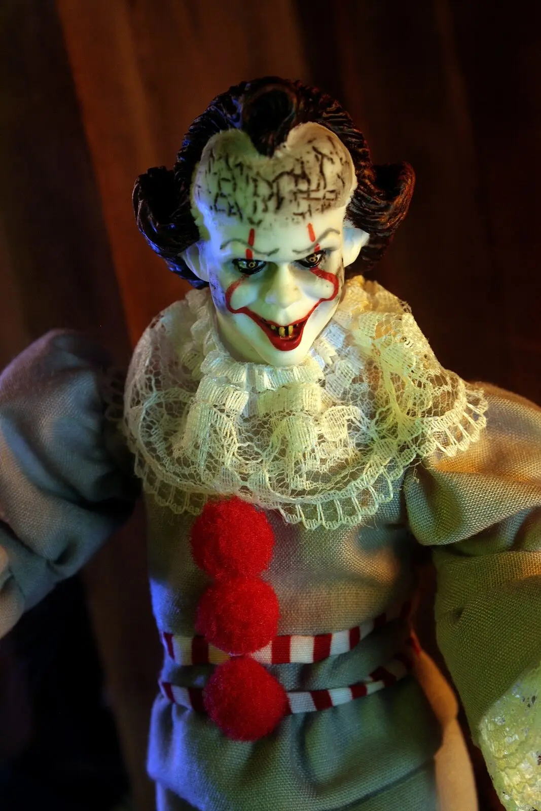 Stephen Kings Es Actionfigur Pennywise 20 cm Produktfoto