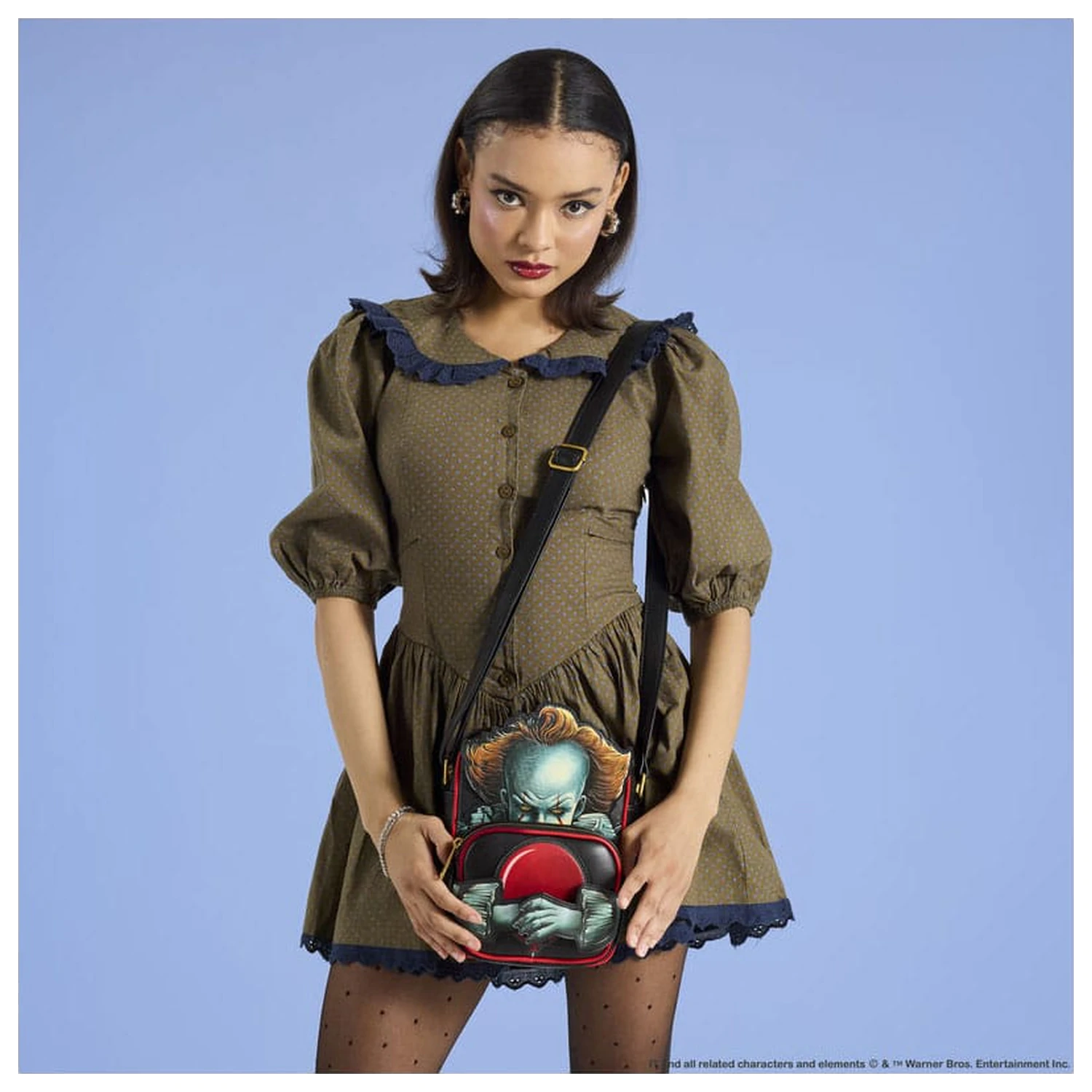 IT by Loungefly Umhängetasche Pennywise Produktfoto