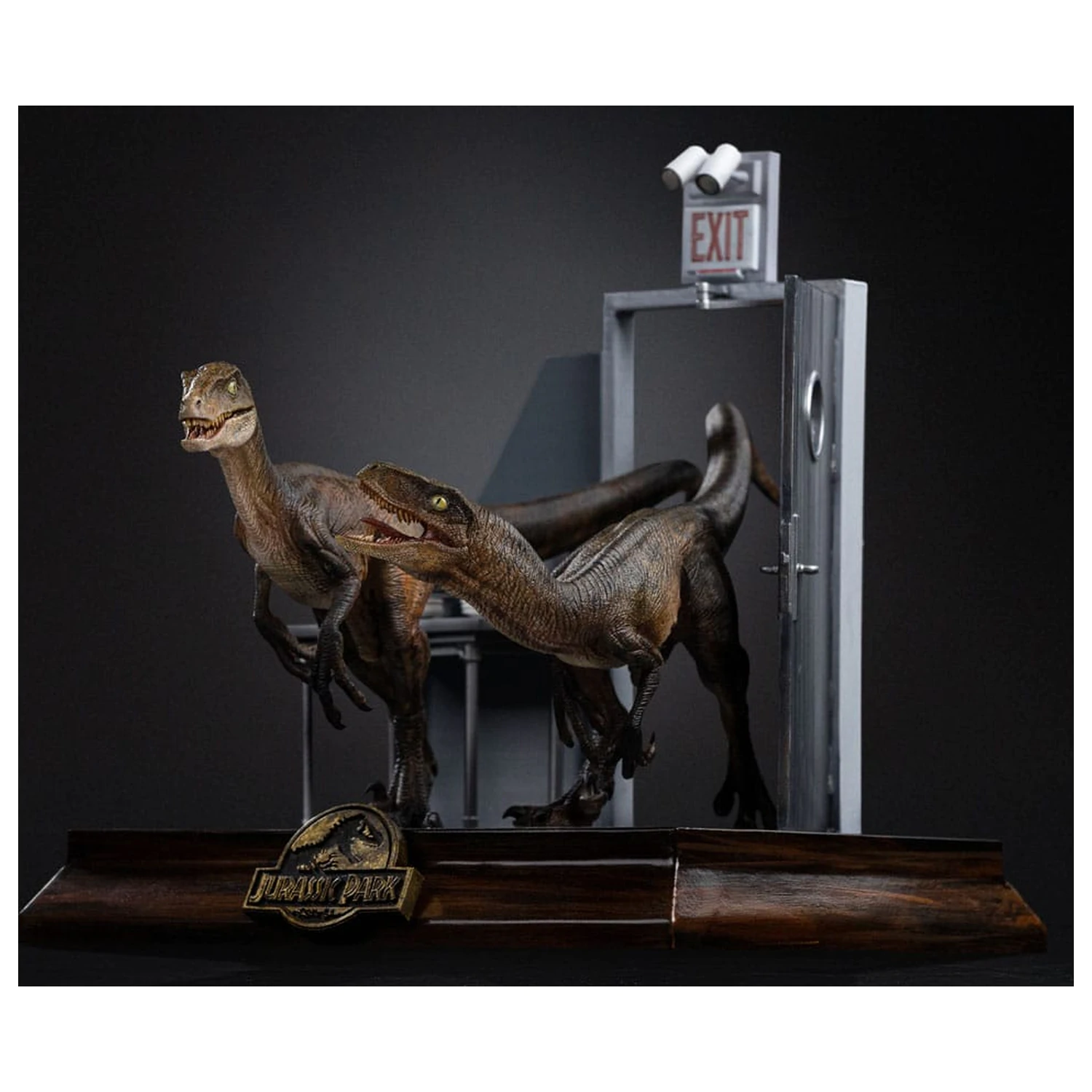 Jurassic Park Art Scale Statue 1/10 Raptors at the Kitchen's Door 28 Zentimeter Produktfoto