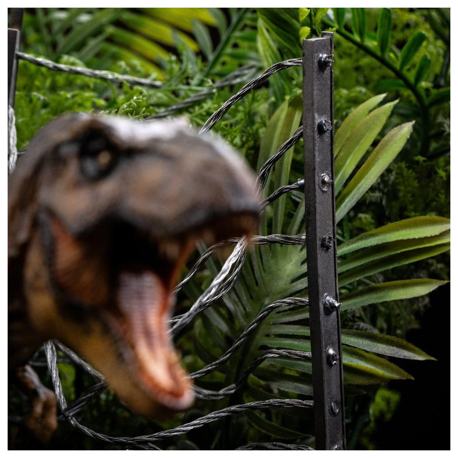 Jurassic Park Icons Statue T-Rex Breakout Set A 17 cm Produktfoto