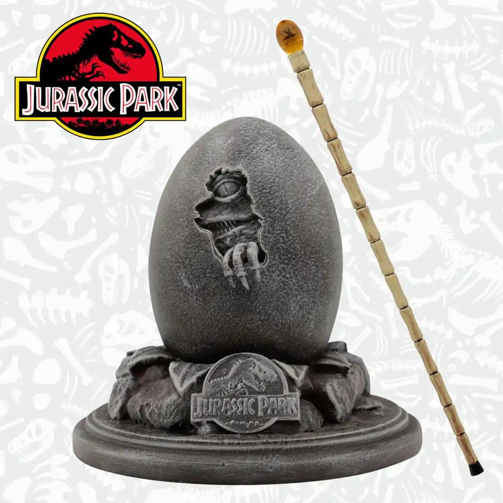 Jurassic Park Replikas 30th Anniversary Replica Egg & John Hammond Cane Set termékfotó