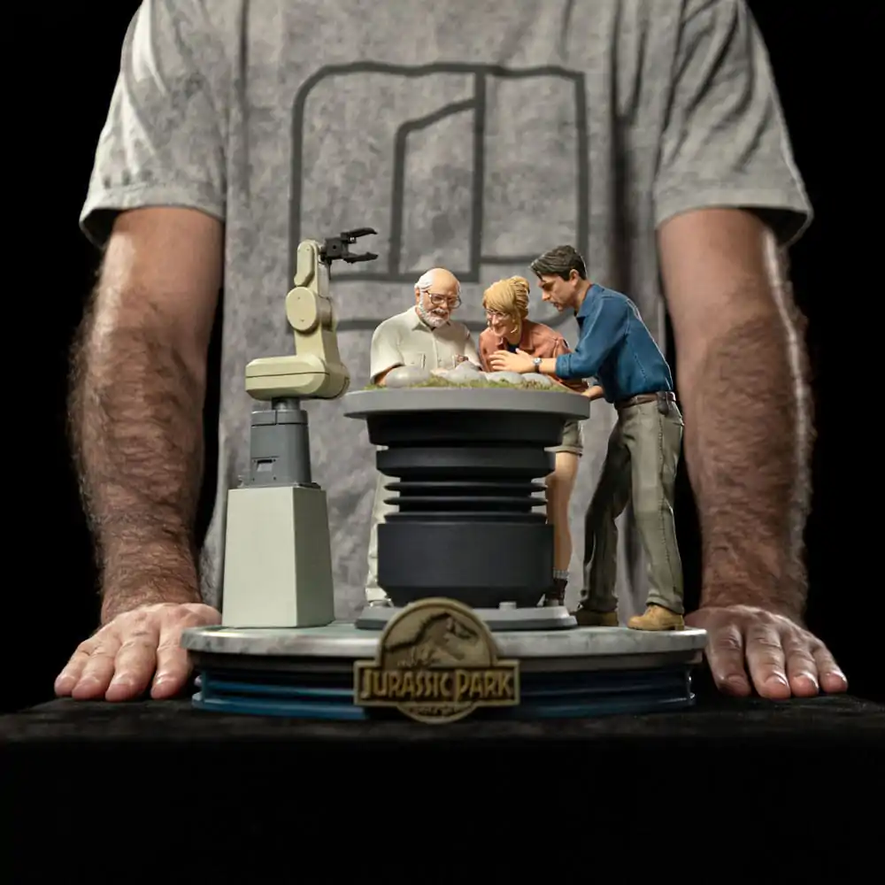 Jurassic Park Art Scale Statue 1/10 Dino Hatching 23 cm Produktfoto