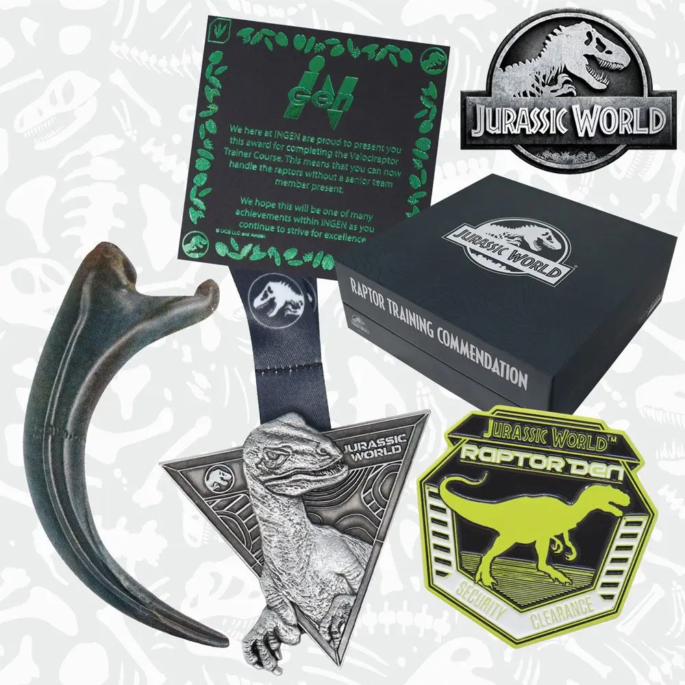 Jurassic World Ansteck-Pin 3er-Pack Raptor Training Commendation Limited Edition Produktfoto