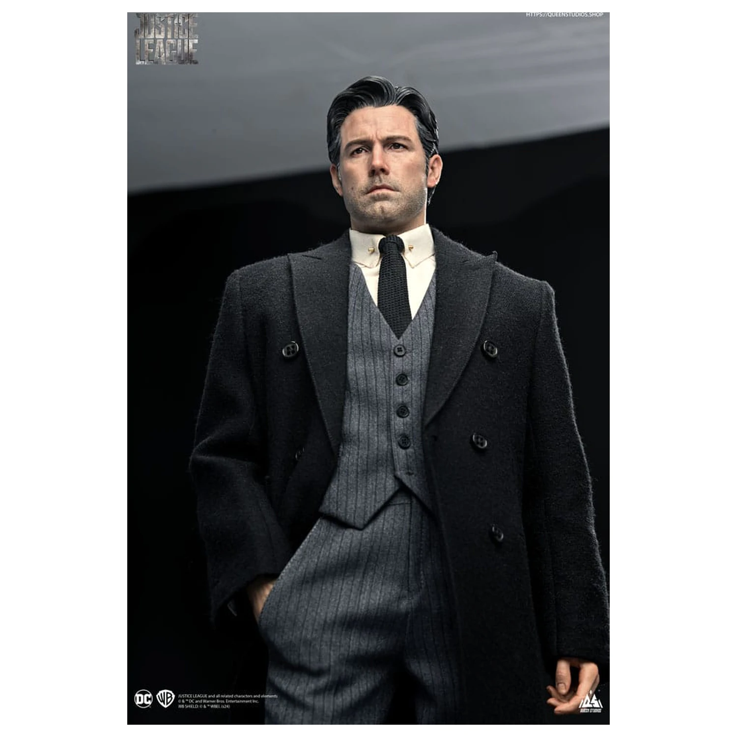 Justice League Statue 1/4 Bruce Wayne (Ben Affleck) 51 Zentimeter Produktfoto