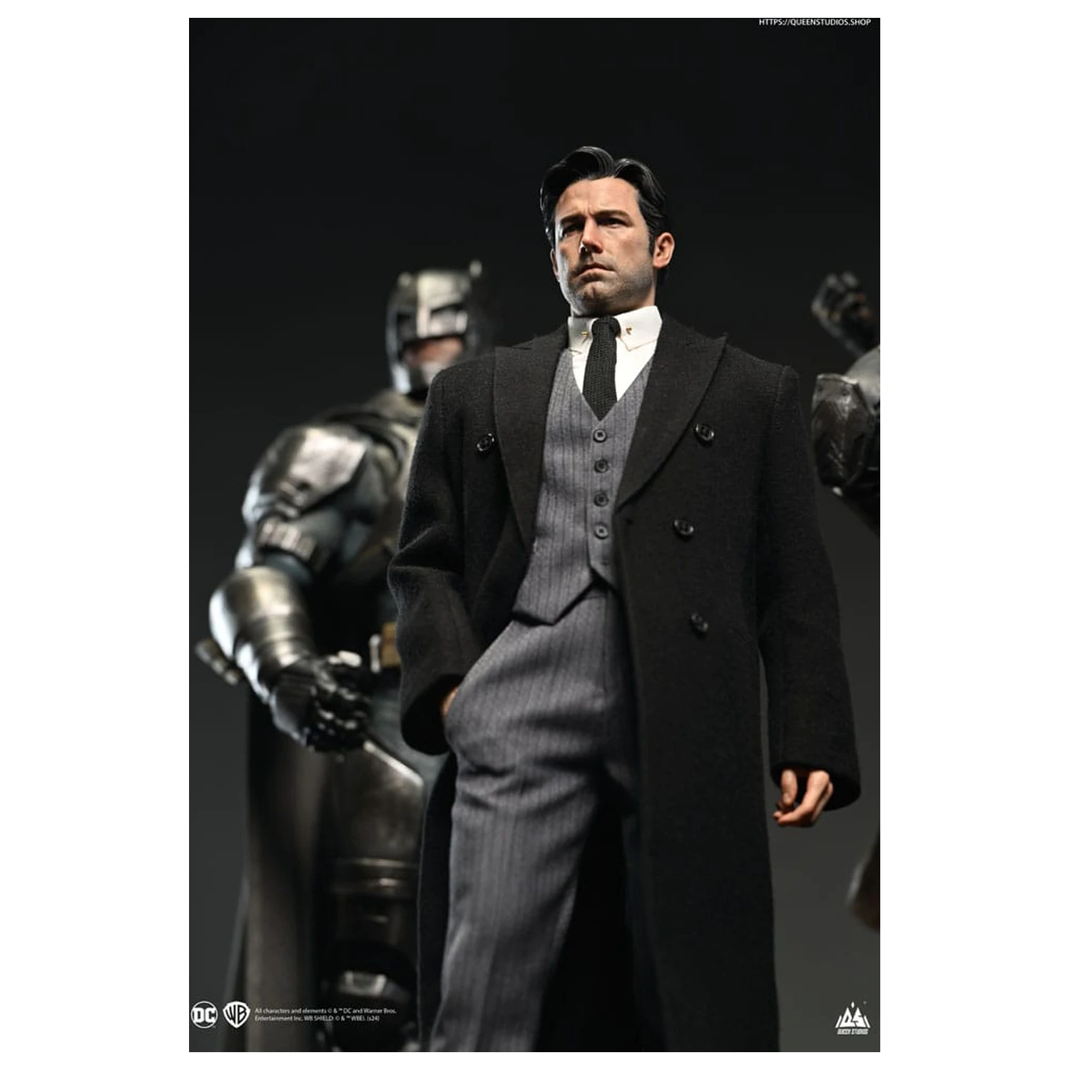 Justice League Statue 1/4 Bruce Wayne (Ben Affleck) 51 Zentimeter Produktfoto