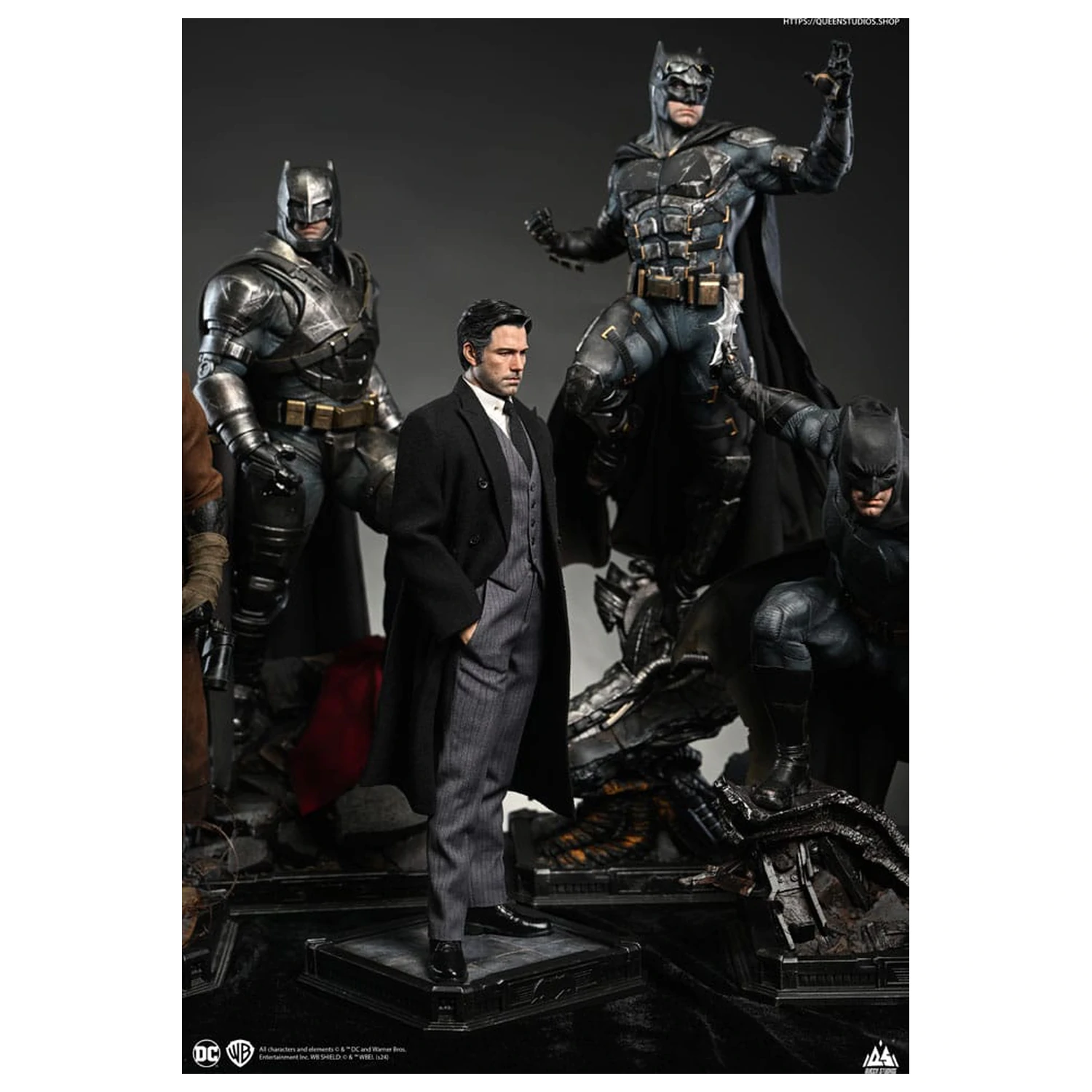 Justice League Statue 1/4 Bruce Wayne (Ben Affleck) 51 Zentimeter Produktfoto