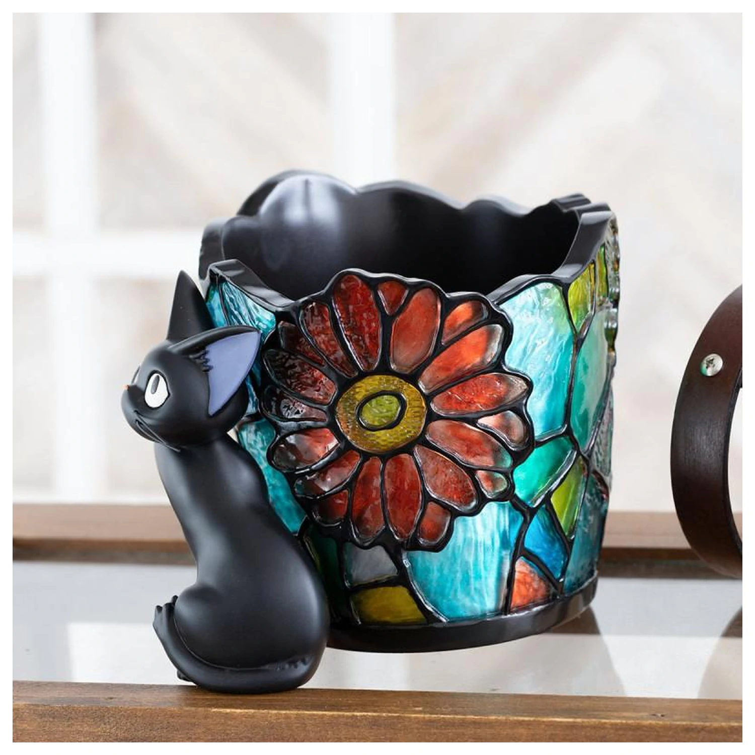 Kiki's Delivery Service Jiji Buntglas-Pflanzgefäß Diorama 18,5 cm Produktfoto