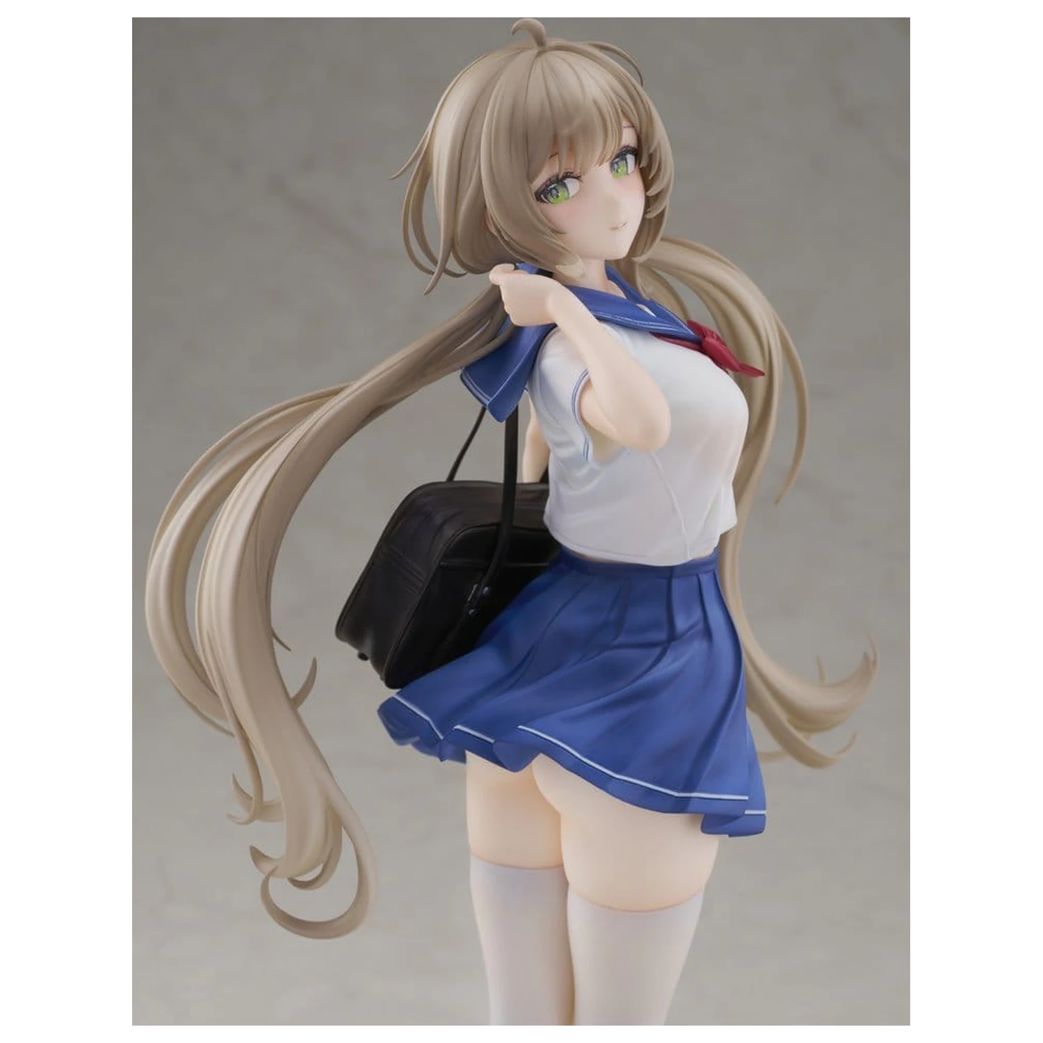 KoiKoi Sakura PVC Figur 1/6 Momoko Uniform Ver. 27 cm Produktfoto