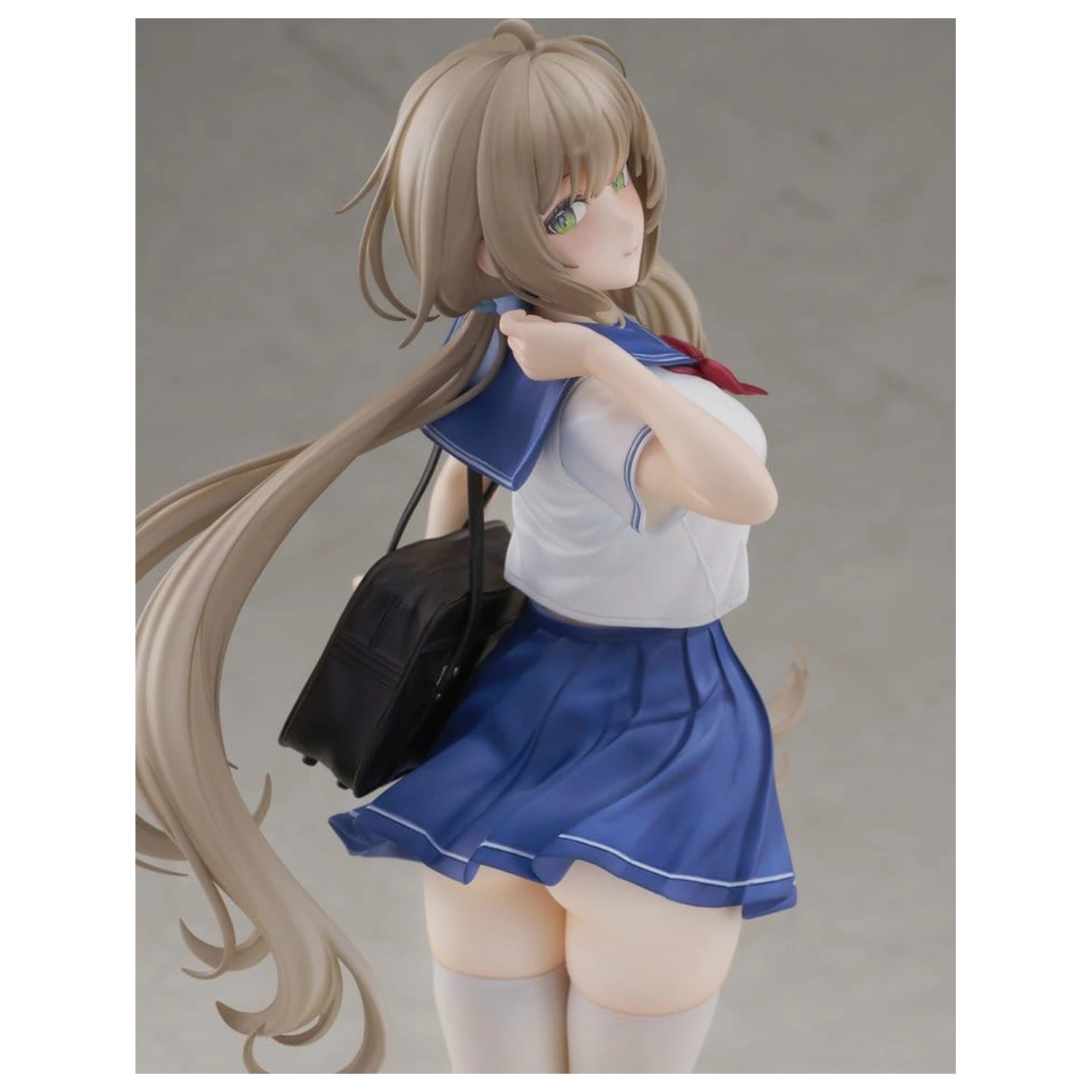 KoiKoi Sakura PVC Figur 1/6 Momoko Uniform Ver. 27 cm Produktfoto