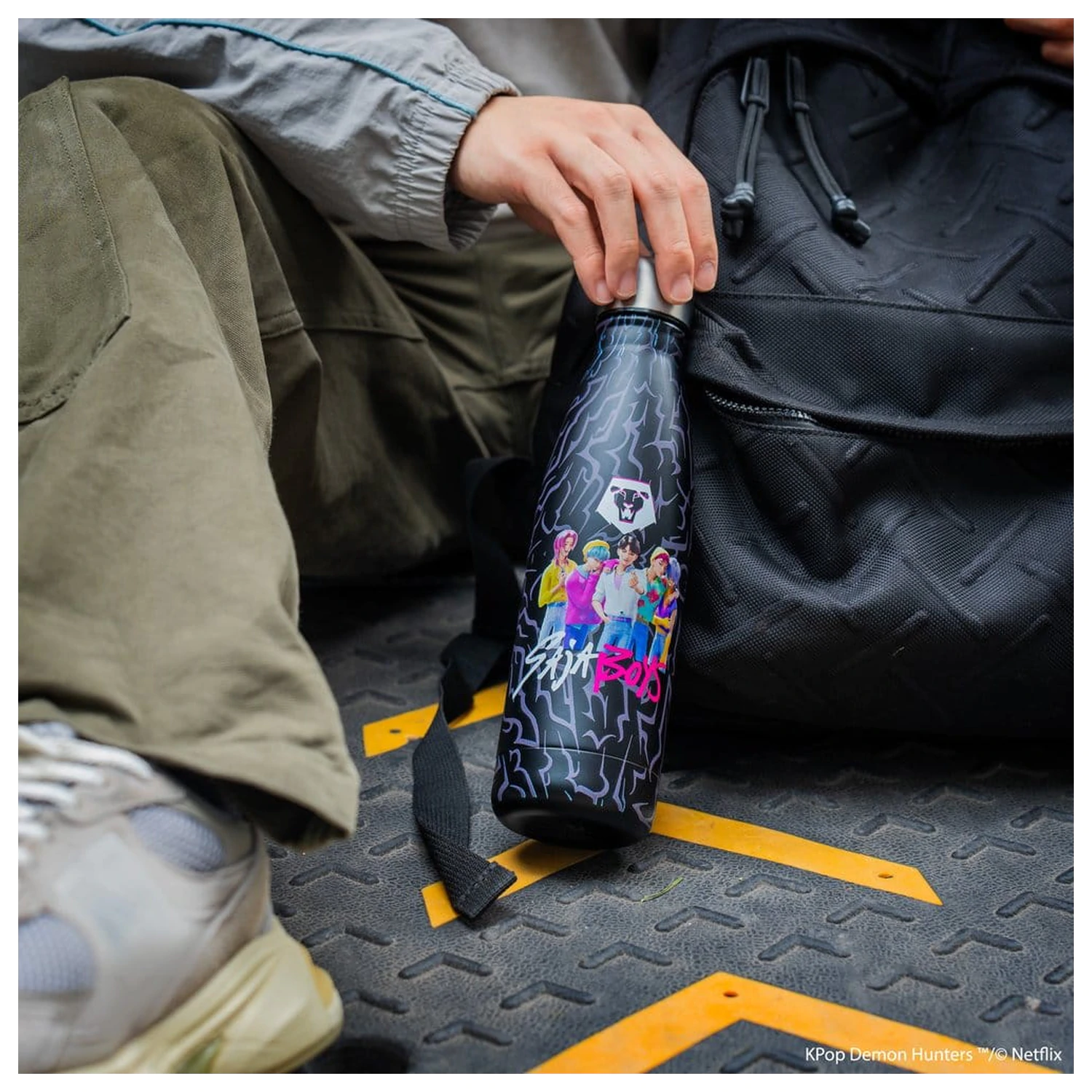 KPop Demon Hunters Trinkflasche Saja Boys Produktfoto