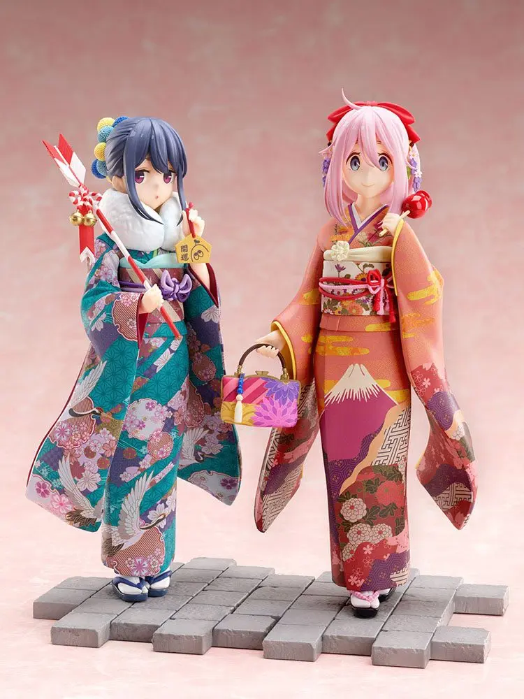 Laid-Back Camp PVC Statue 1/7 Nadeshiko Kagamihara Furisode Ver. 21 cm Produktfoto