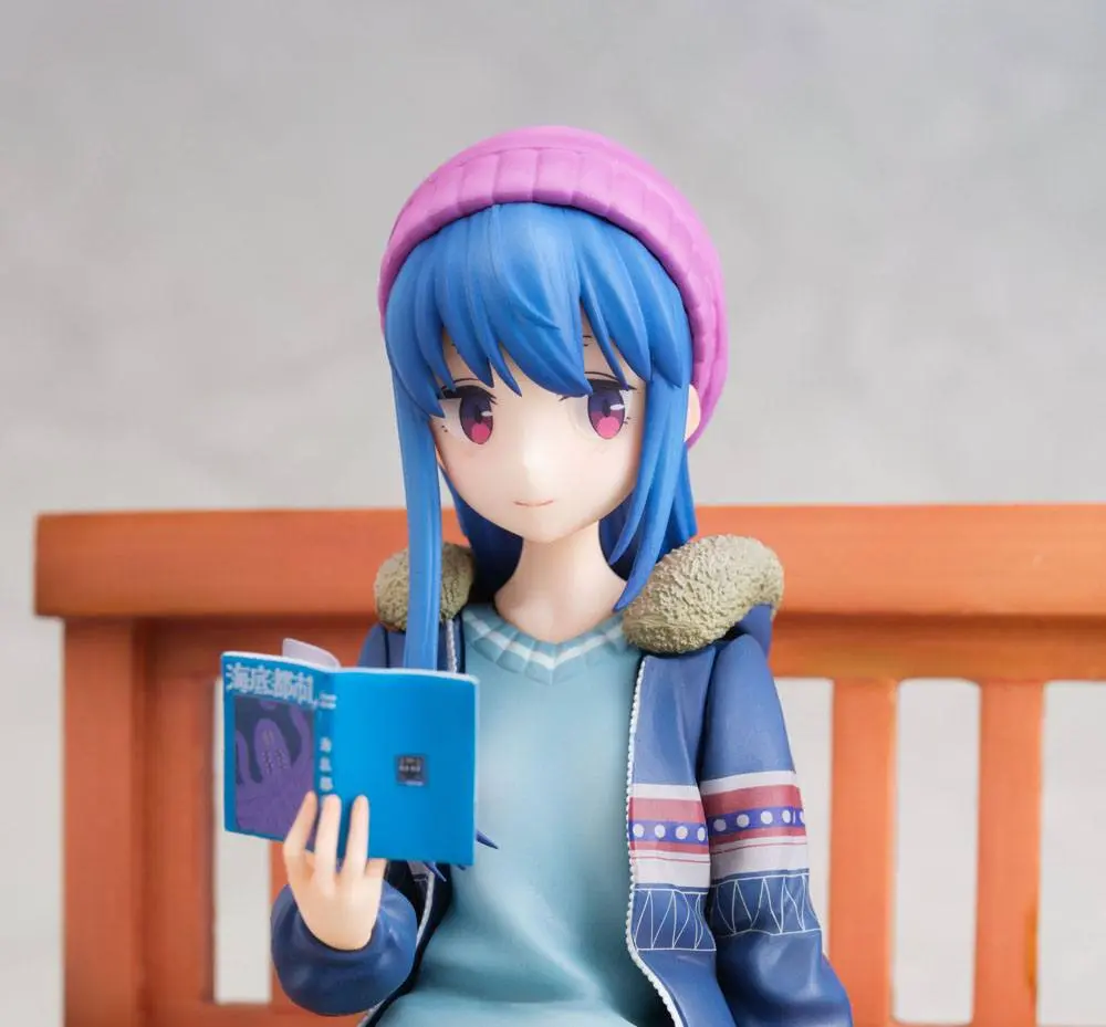Laid-Back Camp PVC Statue 1/7 Rin Shima Footbath Ver. 17 cm Produktfoto