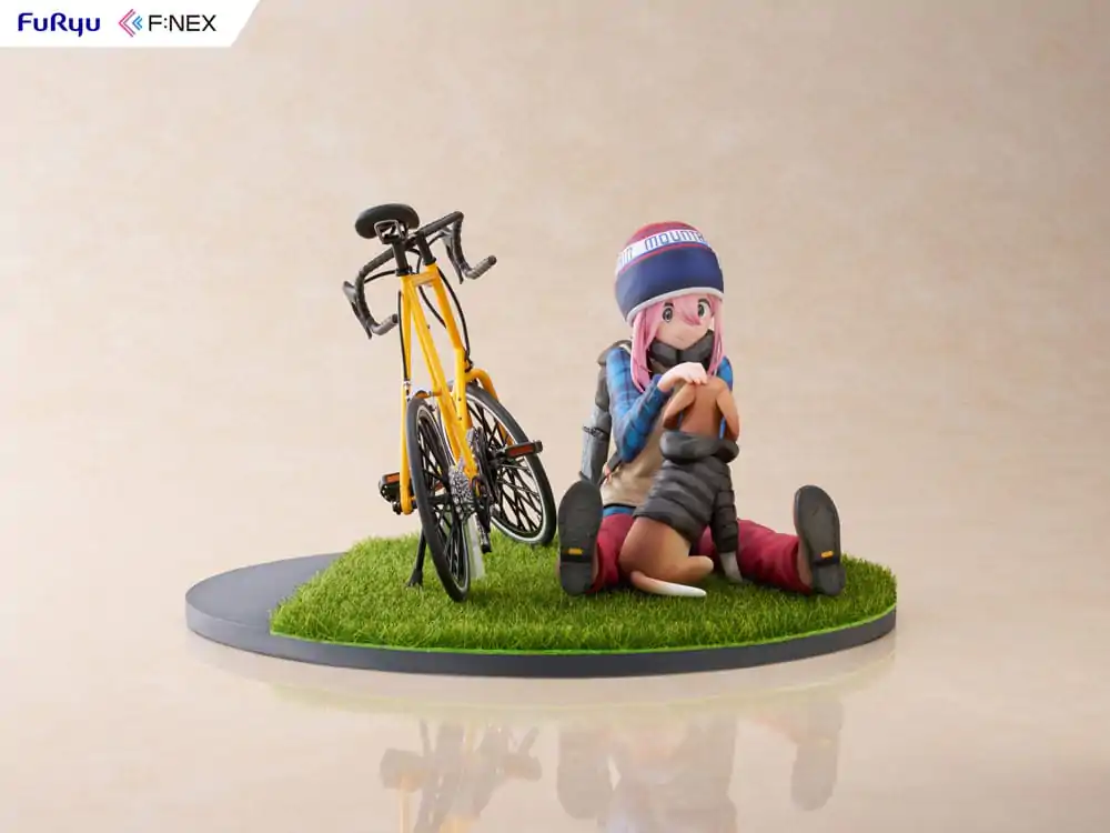 Laid Back Camp F:NEX PVC Statue 1/7 Nadeshiko Kagamihara 13 cm termékfotó