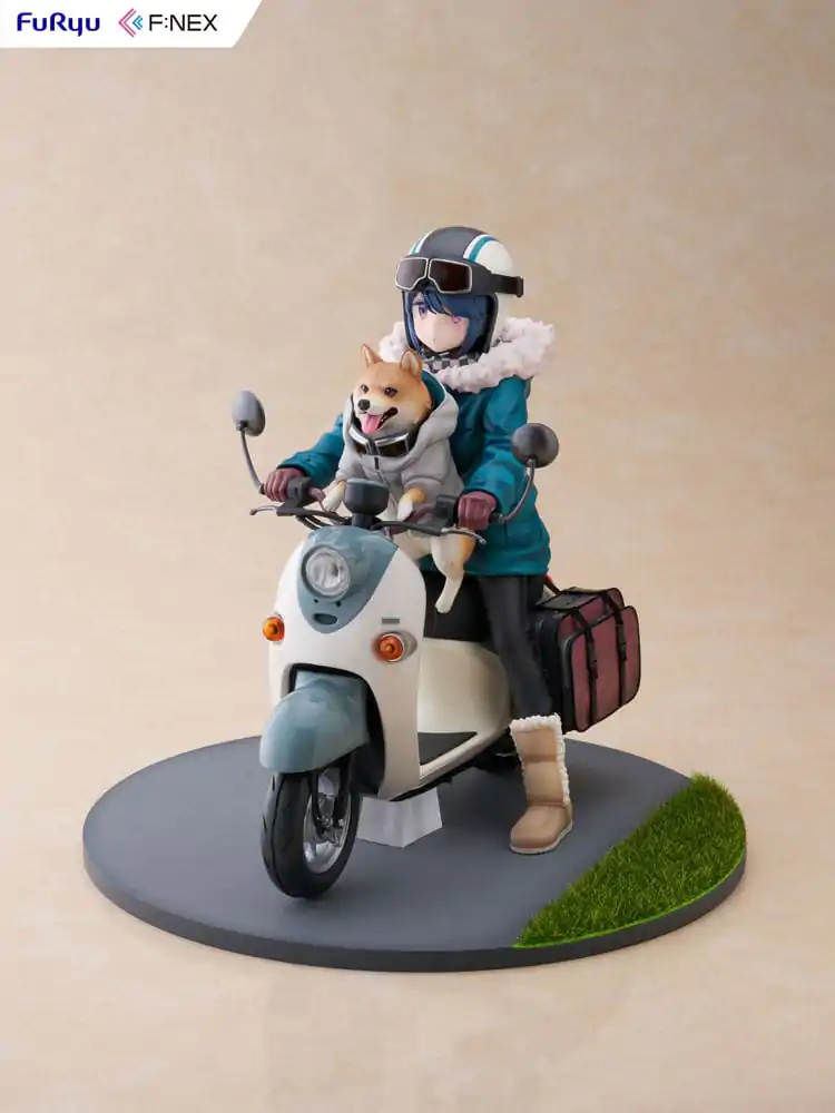 Laid Back Camp F:NEX PVC Statue 1/7 Rin Shima 20 cm termékfotó