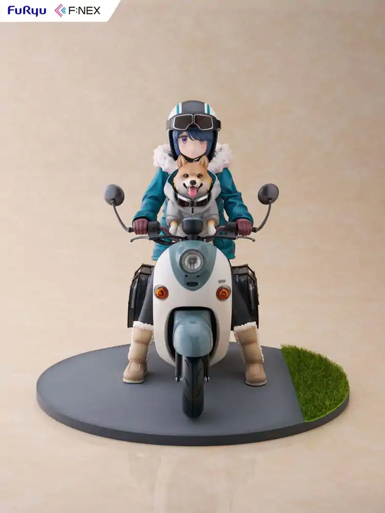 Laid Back Camp F:NEX PVC Statue 1/7 Rin Shima 20 cm termékfotó