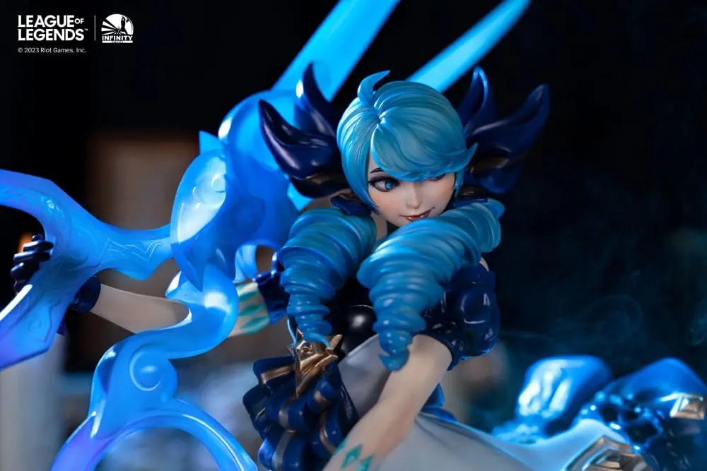 League of Legends Statue 1/6 The Hallowed Seamstress - Gwen 39 cm Produktfoto