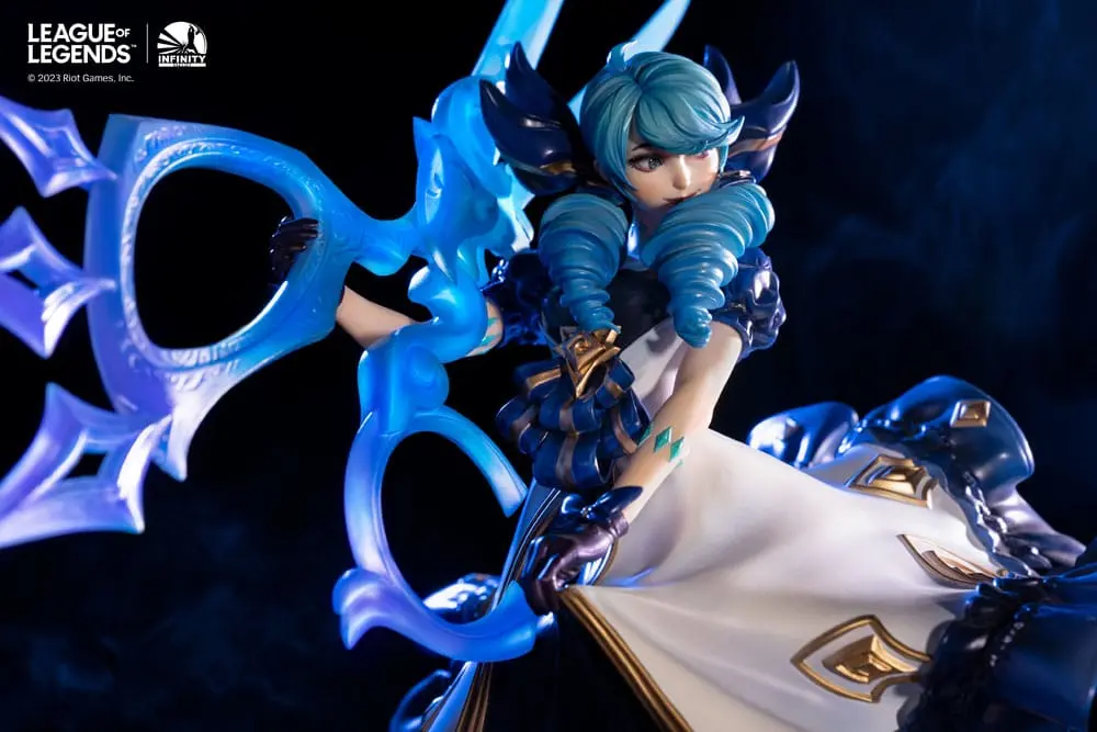 League of Legends Statue 1/6 The Hallowed Seamstress - Gwen 39 cm Produktfoto