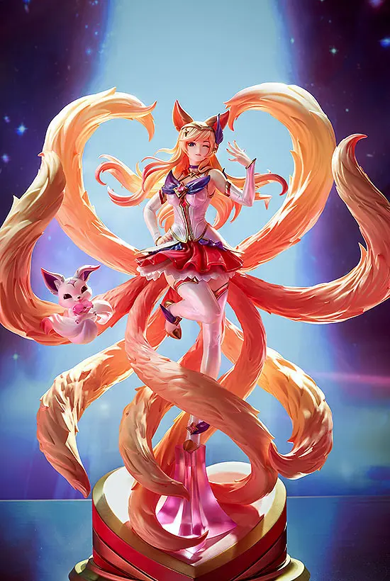 League of Legends PVC Statue 1/7 Star Guardian Ahri  37 cm termékfotó