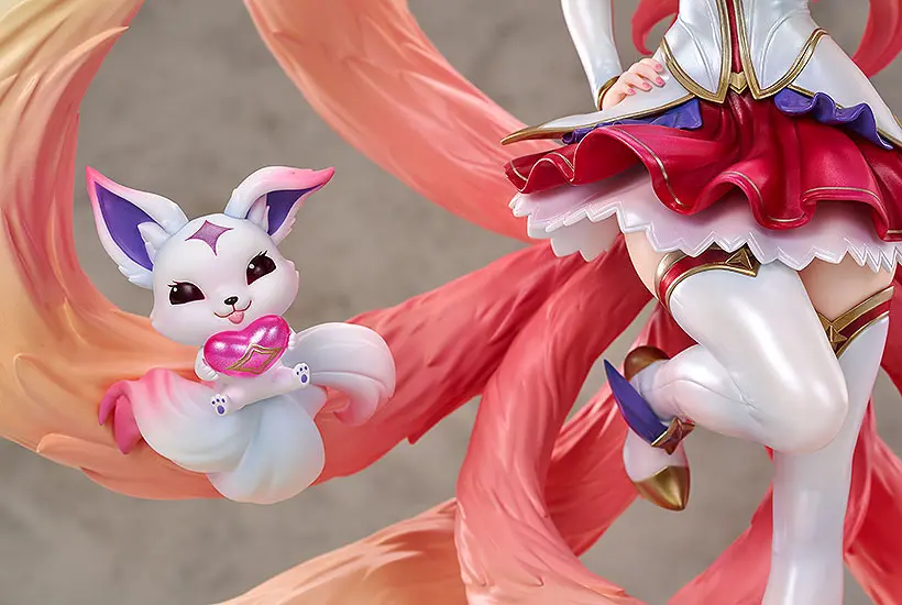 League of Legends PVC Statue 1/7 Star Guardian Ahri  37 cm termékfotó