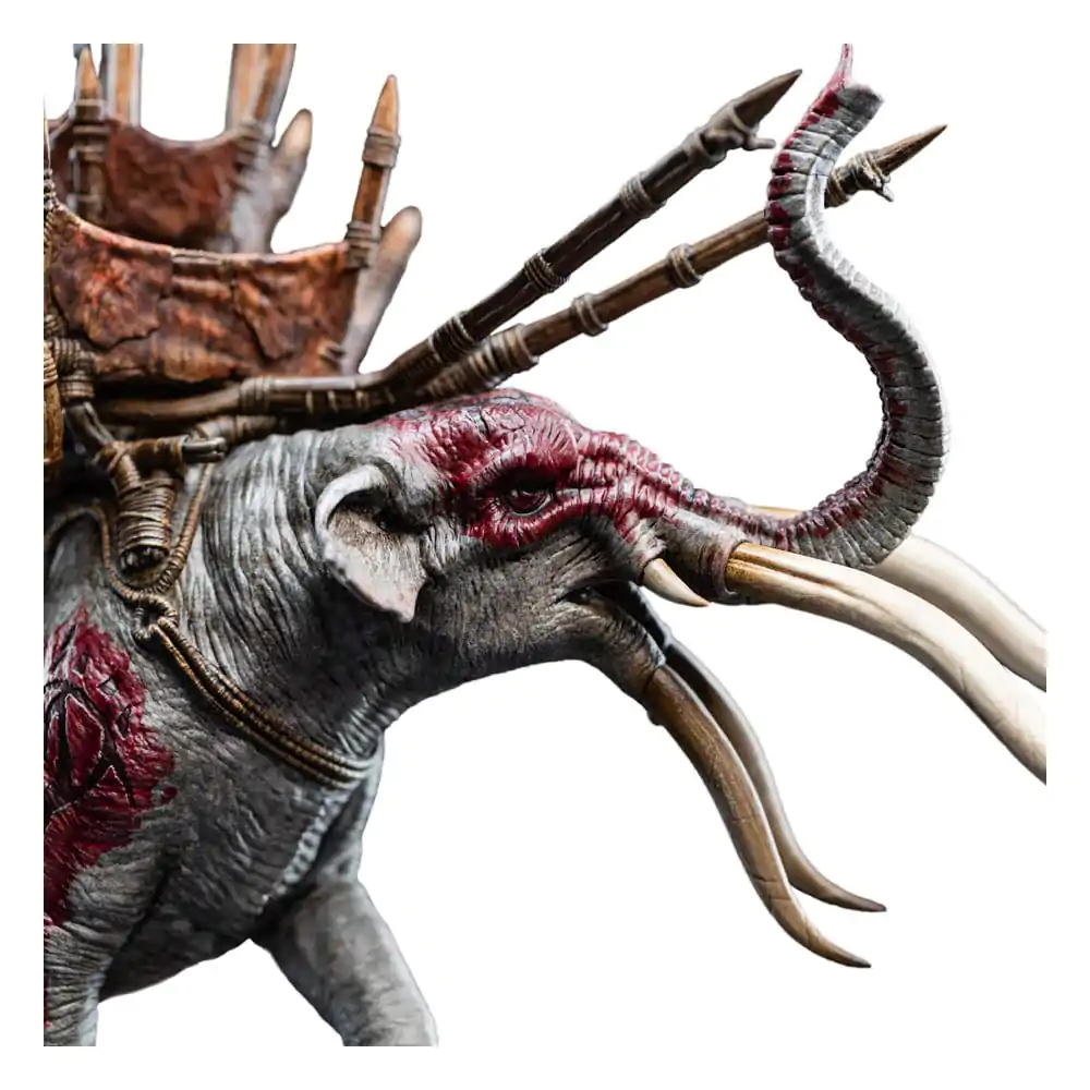 Lord of the Rings Mini Statue Mumak im Kampf 17 cm Produktfoto