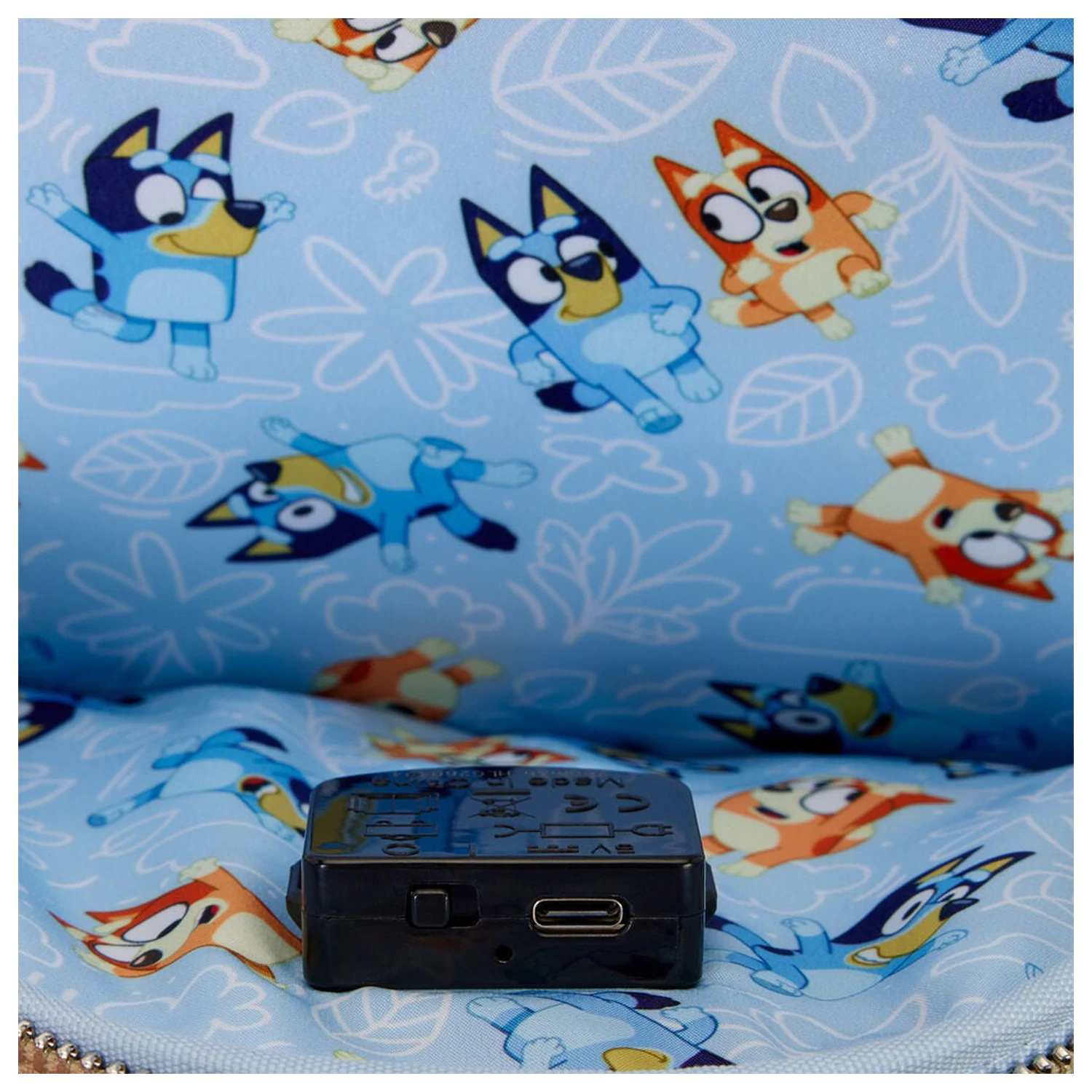 Loungefly Bluey Rucksack 26 cm Produktfoto