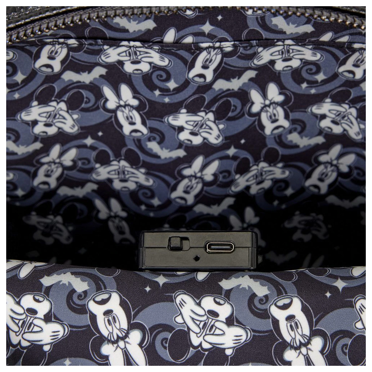 Loungefly Disney Mickey Mickey & Minnie Ghosh Rucksack 26cm Produktfoto