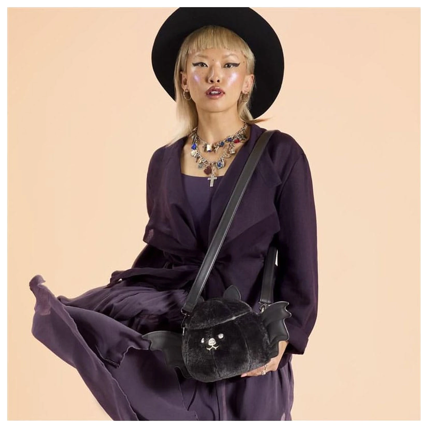 Loungefly Umhängetasche Figural Bat Produktfoto