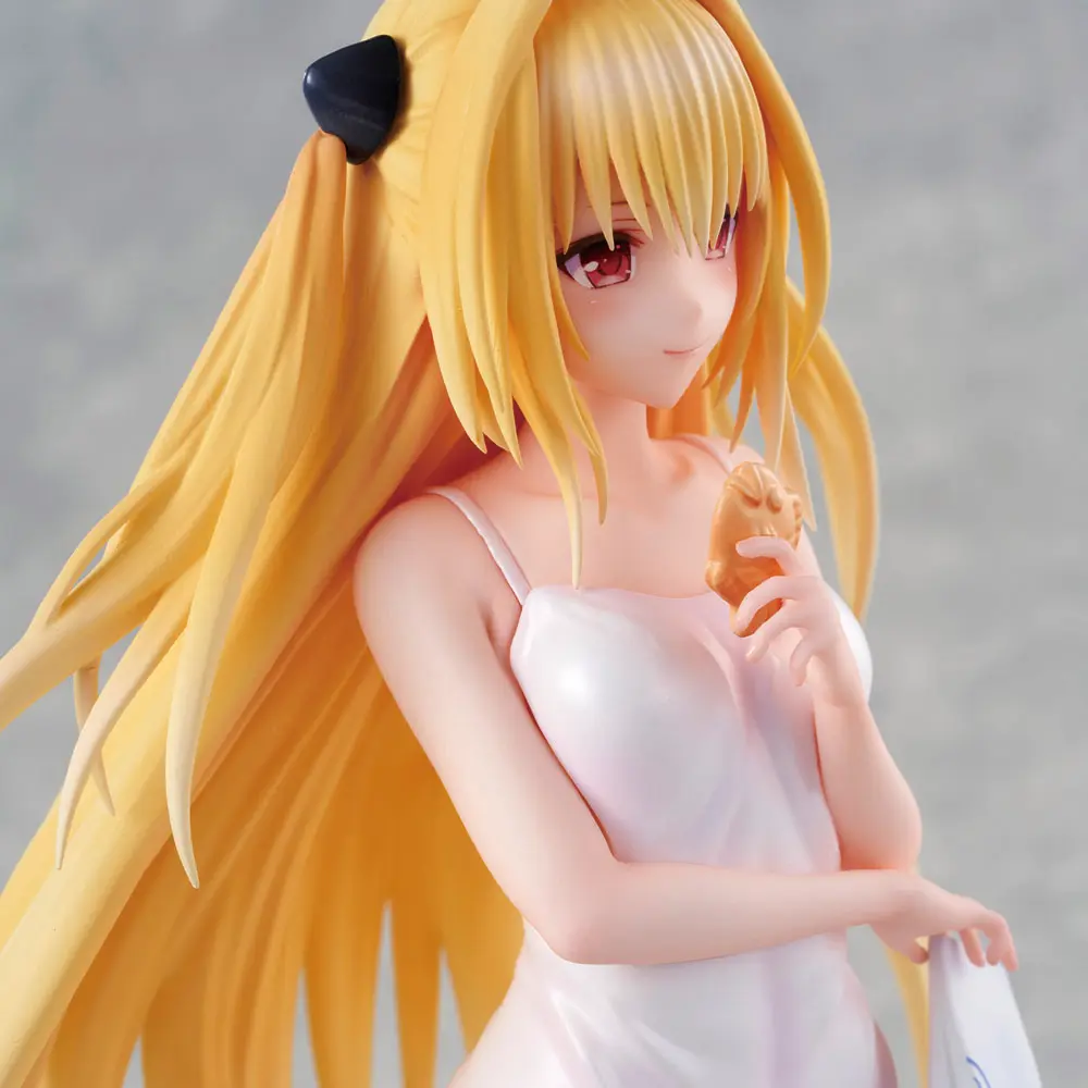 Love Trouble PVC 1/6 Statue Golden Darkness (Yami) 26 cm Produktfoto